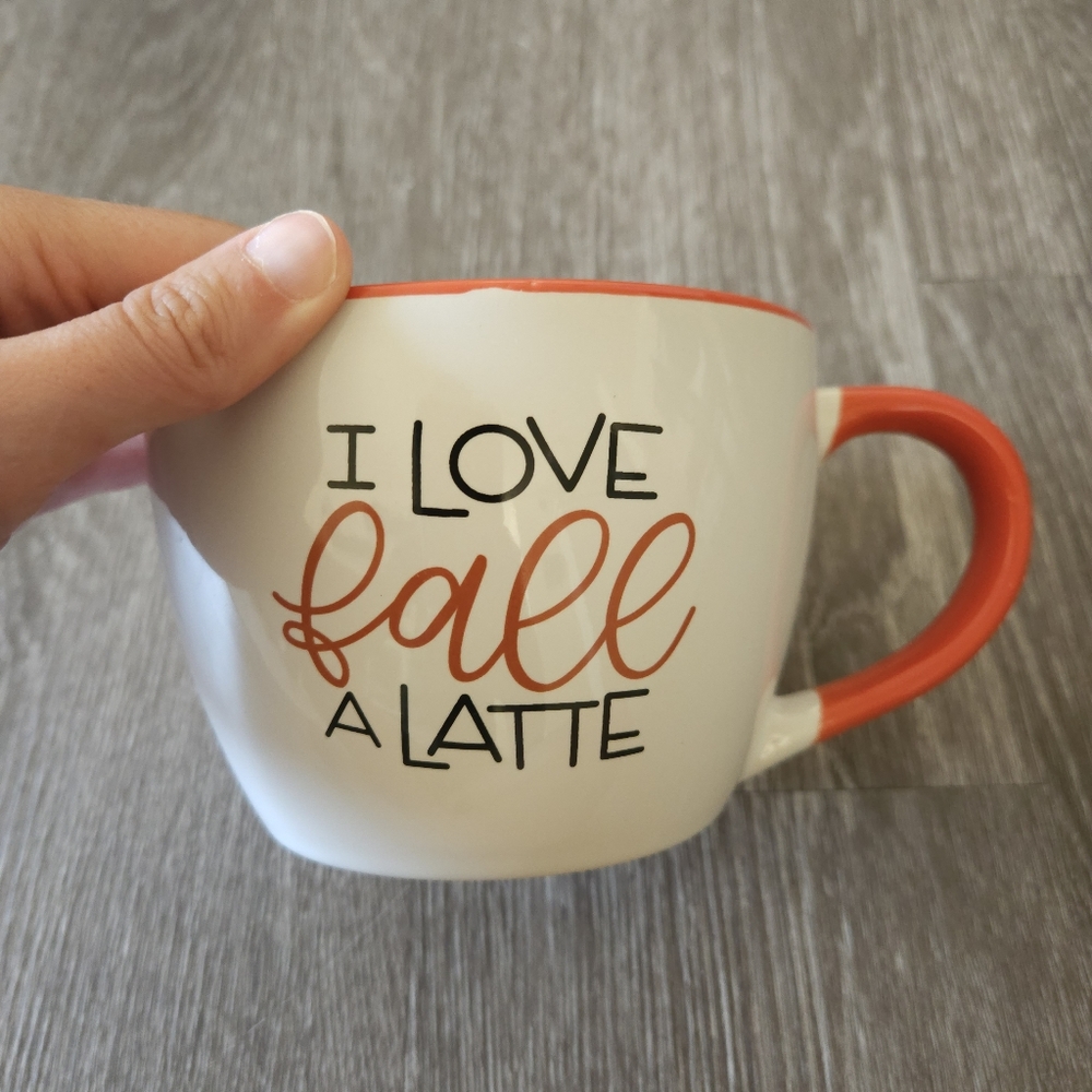 Hobby Lobby "I love fall a latte" 26oz mug